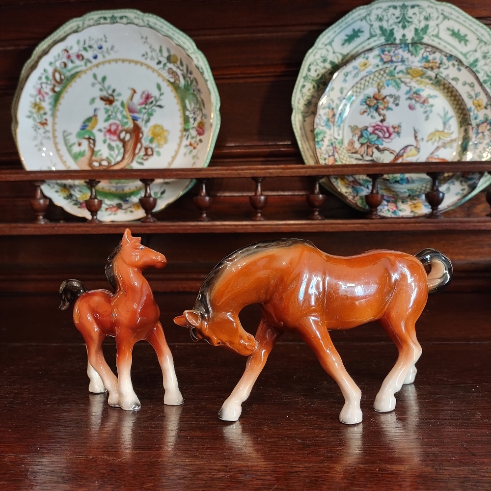 Mare & Foal China Horse Figurines/Statues.2 Vintage Horse Statues - Picture 2 of 12